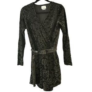 velvet jumpsuit / romper (xs)